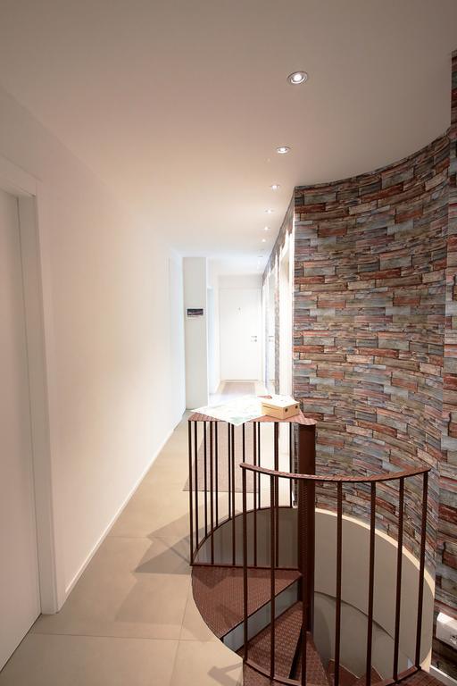Affittacamere Smile Accomodation Aosta Bagian luar foto