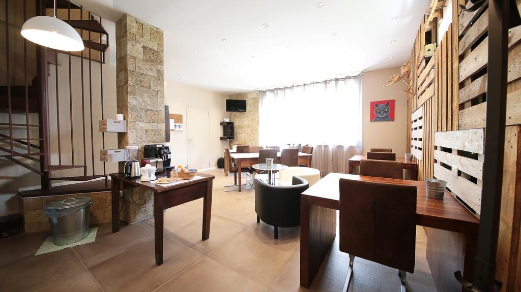 Affittacamere Smile Accomodation Aosta Bagian luar foto
