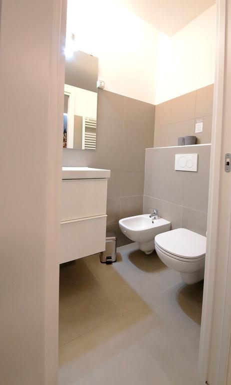 Affittacamere Smile Accomodation Aosta Bagian luar foto
